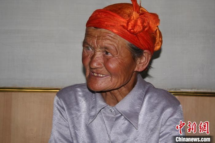 薩仁托婭拍攝的“草原母親”。　薩仁托婭供圖