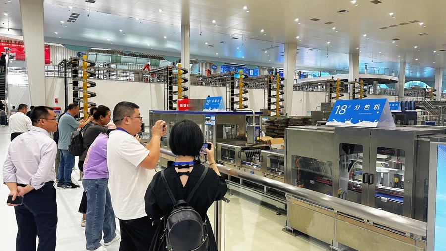 1695260196104601.png 643.png