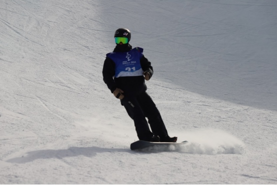 1708081434730679.png “十四冬”單板滑雪U型場地技巧公開組預(yù)賽超燃完賽106.png