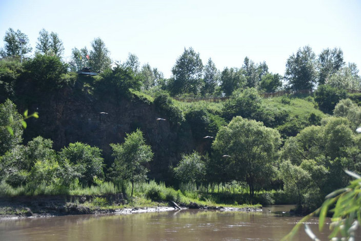 1751851936136884.jpg 烏蘭2.jpg