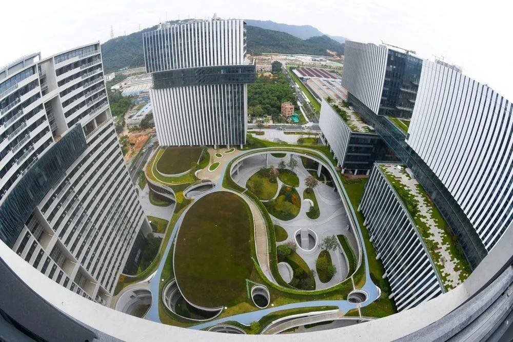 △位于深圳的光明科學(xué)城啟動區(qū)。預(yù)計今年啟動區(qū)的合成生物大科學(xué)裝置將部分投入使用。