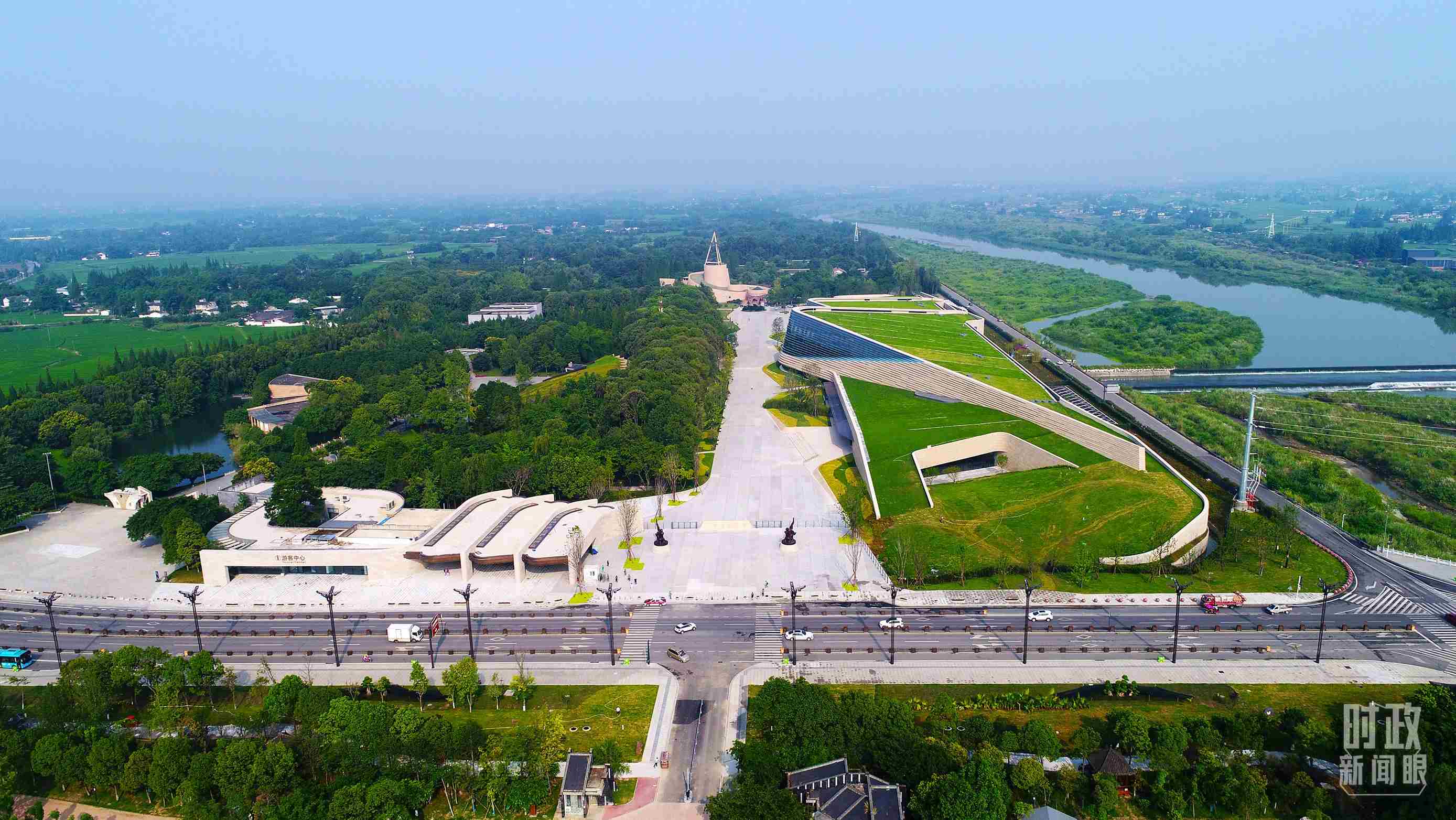 △三星堆博物館航拍。（總臺(tái)央視記者范凱拍攝）