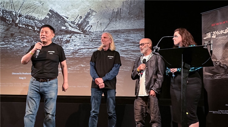 導演方勵以及團隊成員分享體會。郭錦標攝