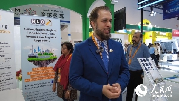 9月2日，巴基斯坦駐華使館商務(wù)參贊古拉姆·卡迪爾接受人民網(wǎng)記者采訪。人民網(wǎng)記者 趙雯博攝