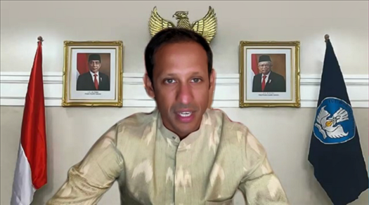 印尼教育、文化、研究和技術(shù)部部長納迪姆·馬卡里姆發(fā)表視頻致辭（清華大學(xué)東南亞中心供圖）