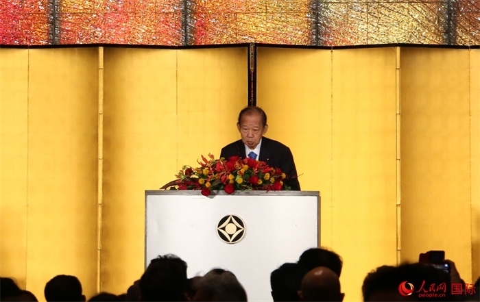 日中友好議員聯(lián)盟會(huì)長二階俊博發(fā)表致辭。人民網(wǎng) 許可攝