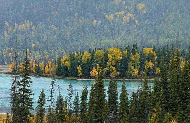 禾木景區(qū)。中國鐵路烏魯木齊局集團有限公司供圖