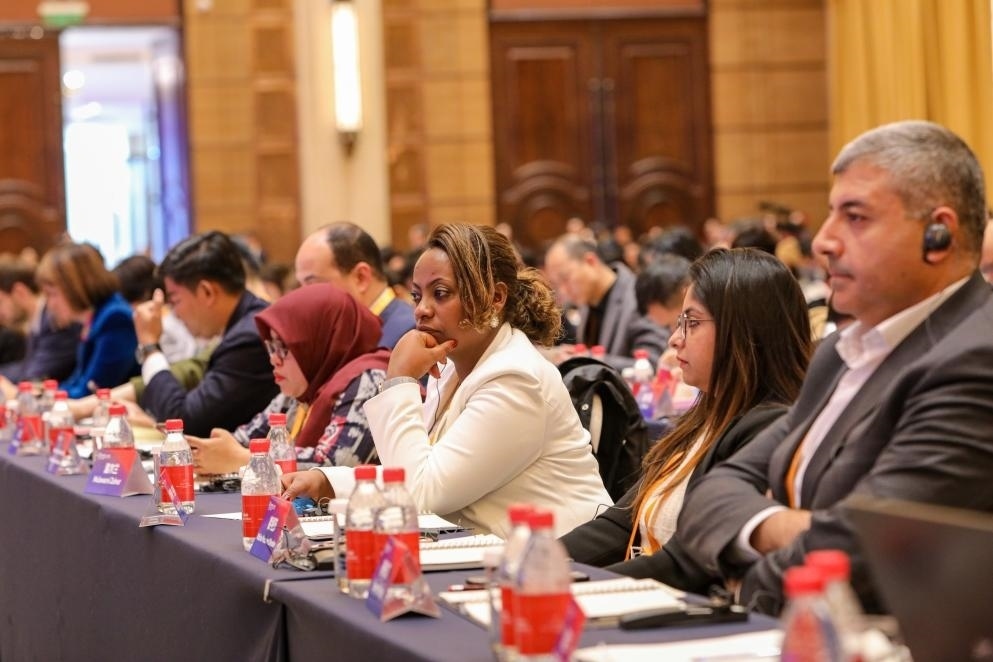 11月24日，論壇嘉賓在聆聽演講。新華社記者 辛夢晨 攝