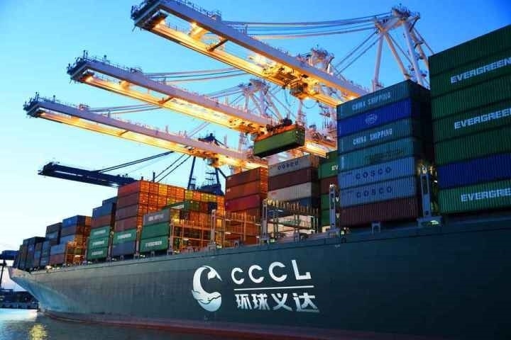 義烏商城集團(tuán)打造的國際物流平臺“環(huán)球義達(dá)”，為外貿(mào)企業(yè)提供各類物流資源信息。義烏市委宣傳部供圖