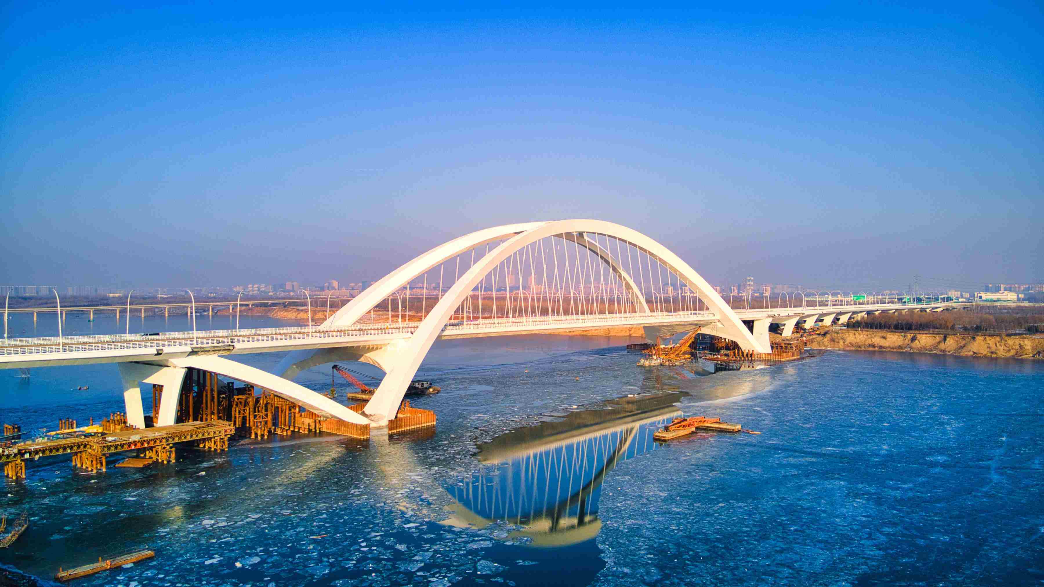 開(kāi)通后的京雄大橋。受訪方供圖