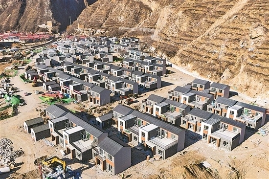 1月16日，門頭溝區(qū)齋堂鎮(zhèn)沿河口村，即將進(jìn)入內(nèi)部裝修環(huán)節(jié)的異地安置項(xiàng)目建設(shè)現(xiàn)場(chǎng)。