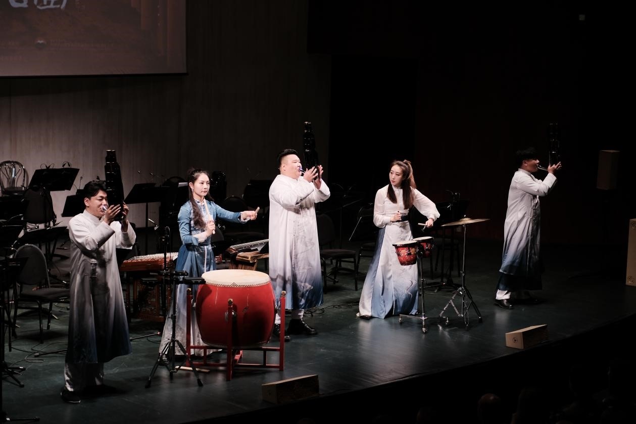 2024“歡樂春節(jié)”新春民族音樂會演出現場。于子恒攝