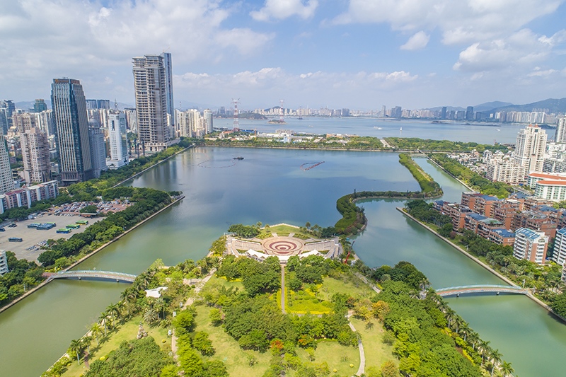 2021年5月15日，廈門，航拍筼筜湖，景色優(yōu)美。