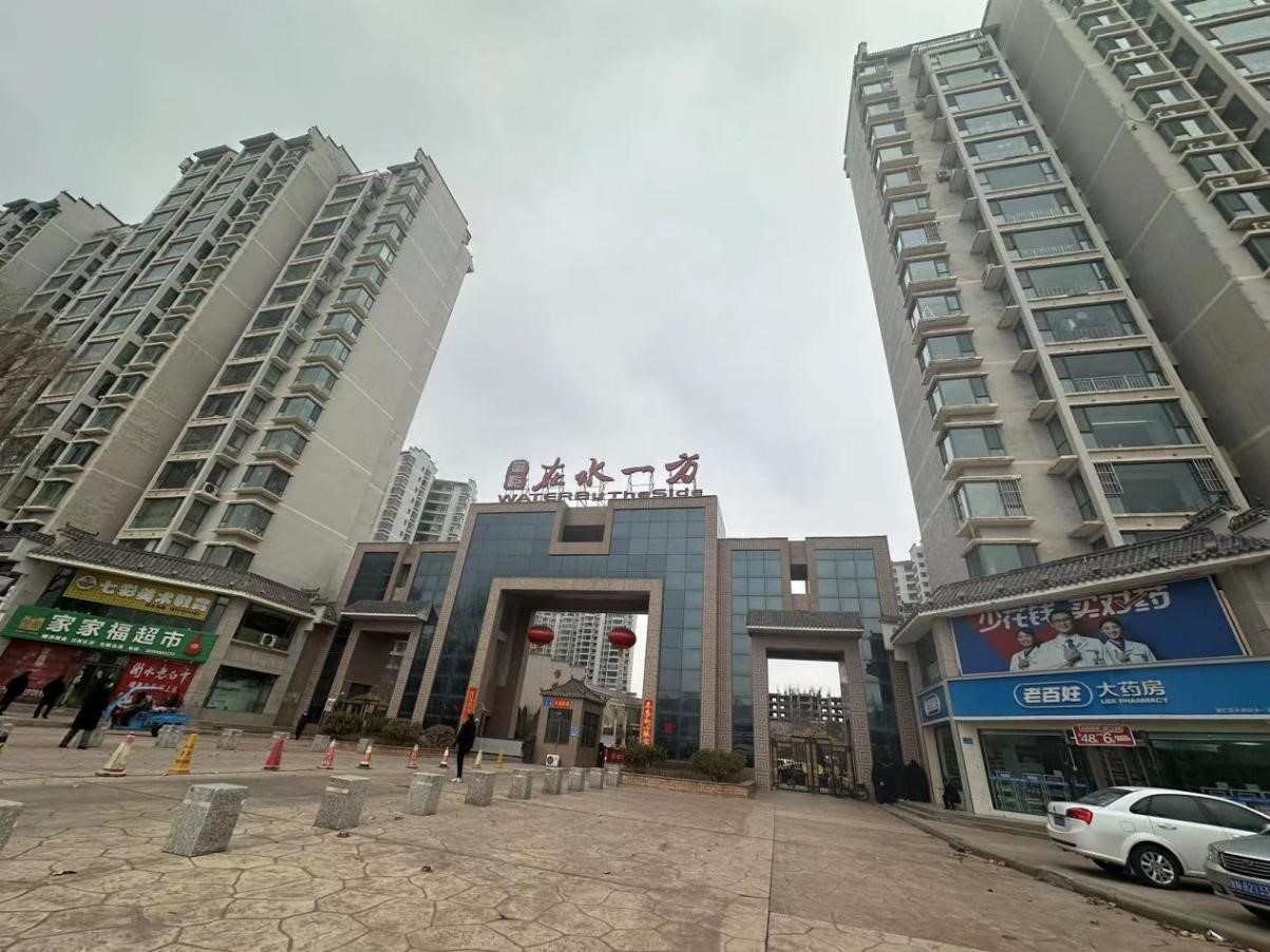 甘肅省永靖縣“在水一方”小區(qū)。人民網(wǎng)記者 馬昌攝