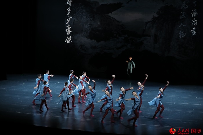 《詩憶東坡》美國巡演將持續(xù)2周，在華盛頓、紐約進(jìn)行共計8場演出。人民網(wǎng)記者 李志偉攝