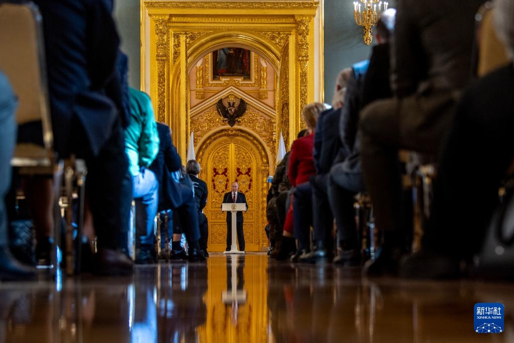 3月20日，俄羅斯總統(tǒng)普京在莫斯科克里姆林宮與其競選團隊代表舉行見面會。新華社記者 曹陽 攝