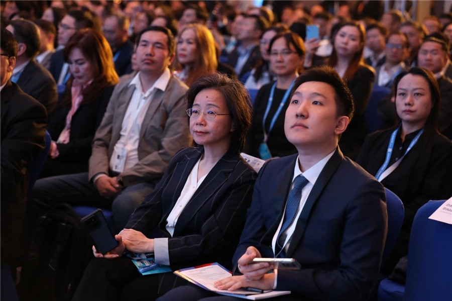 沈敏娟大使出席論壇。蒙政府官網(wǎng)供圖