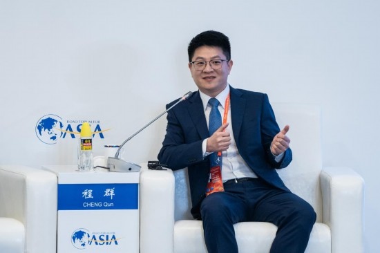 3月27日，猿輔導(dǎo)集團(tuán)副總裁、人工智能研究院院長(zhǎng)程群在分論壇上發(fā)言。新華社記者 曹夢(mèng)瑤 攝