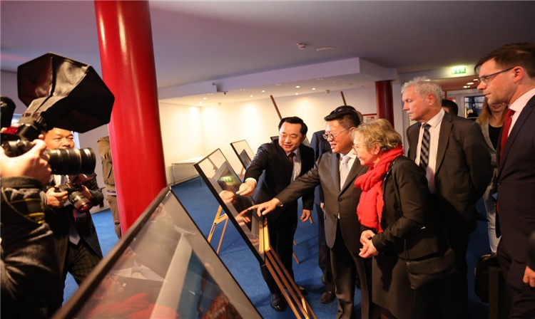 “絲路明珠--杜伊斯堡上海電影周”開幕。依琳攝