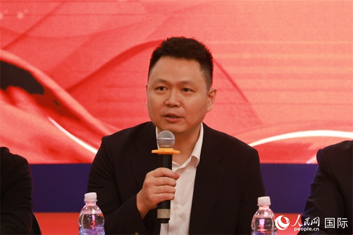 中國駐里約熱內盧總領館副總領事王尉育在座談會上致辭。人民網(wǎng)記者 陳海琪攝