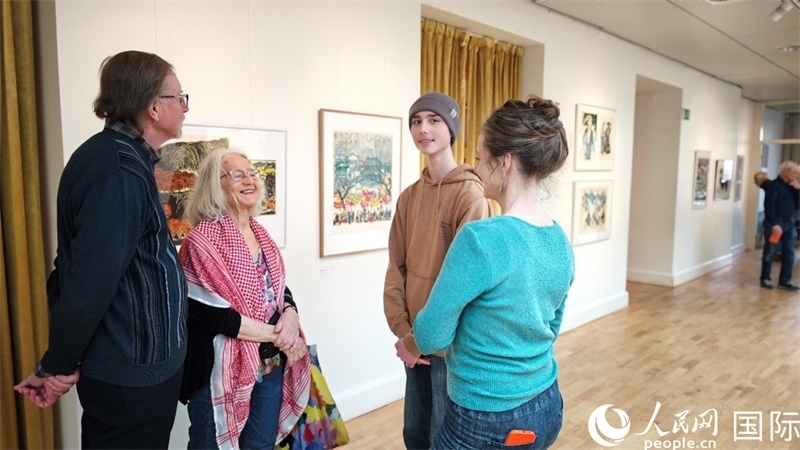 參加講座活動的瑞典聽眾。人民網(wǎng)記者殷淼攝