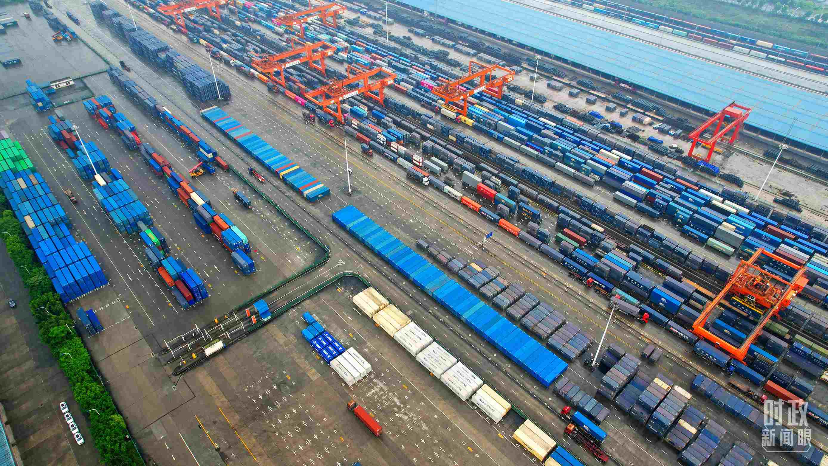 △重慶國際物流樞紐園區(qū)。（總臺(tái)央視記者范凱拍攝）