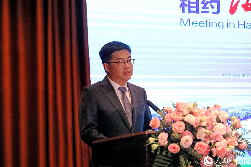 海南省人民政府副省長(zhǎng)陳懷宇在宣介會(huì)上致辭。人民網(wǎng)記者趙益普攝