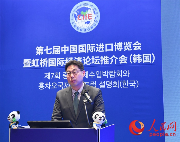 三養(yǎng)方圓集團副社長韓世爀發(fā)言。 人民網(wǎng) 程安康攝