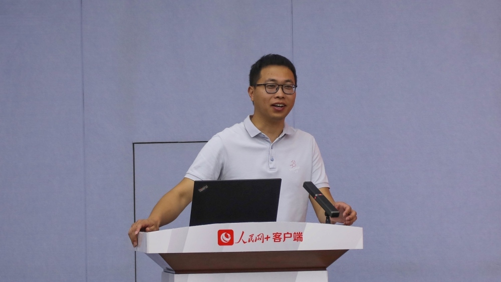 全國五一勞動(dòng)獎(jiǎng)?wù)芦@得者、90后工程師龍茂輝作主題宣講日照職業(yè)技術(shù)學(xué)院供圖