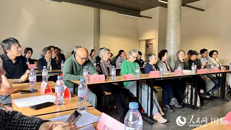 “國際青年文學(xué)共讀”活動現(xiàn)場。人民網(wǎng)記者 于超凡攝