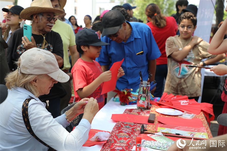 活動現(xiàn)場。人民網(wǎng) 埃內(nèi)斯托·多明戈斯攝