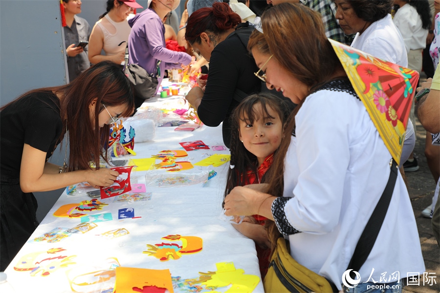 活動現(xiàn)場。人民網(wǎng) 埃內(nèi)斯托·多明戈斯攝