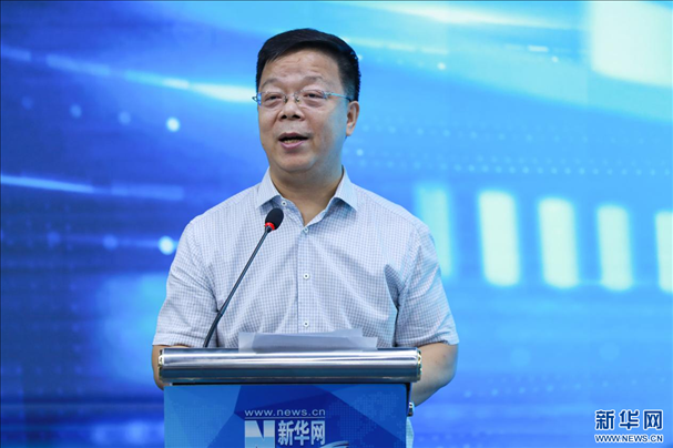 新華網(wǎng)黨委常委、董事、副總裁劉加文致辭