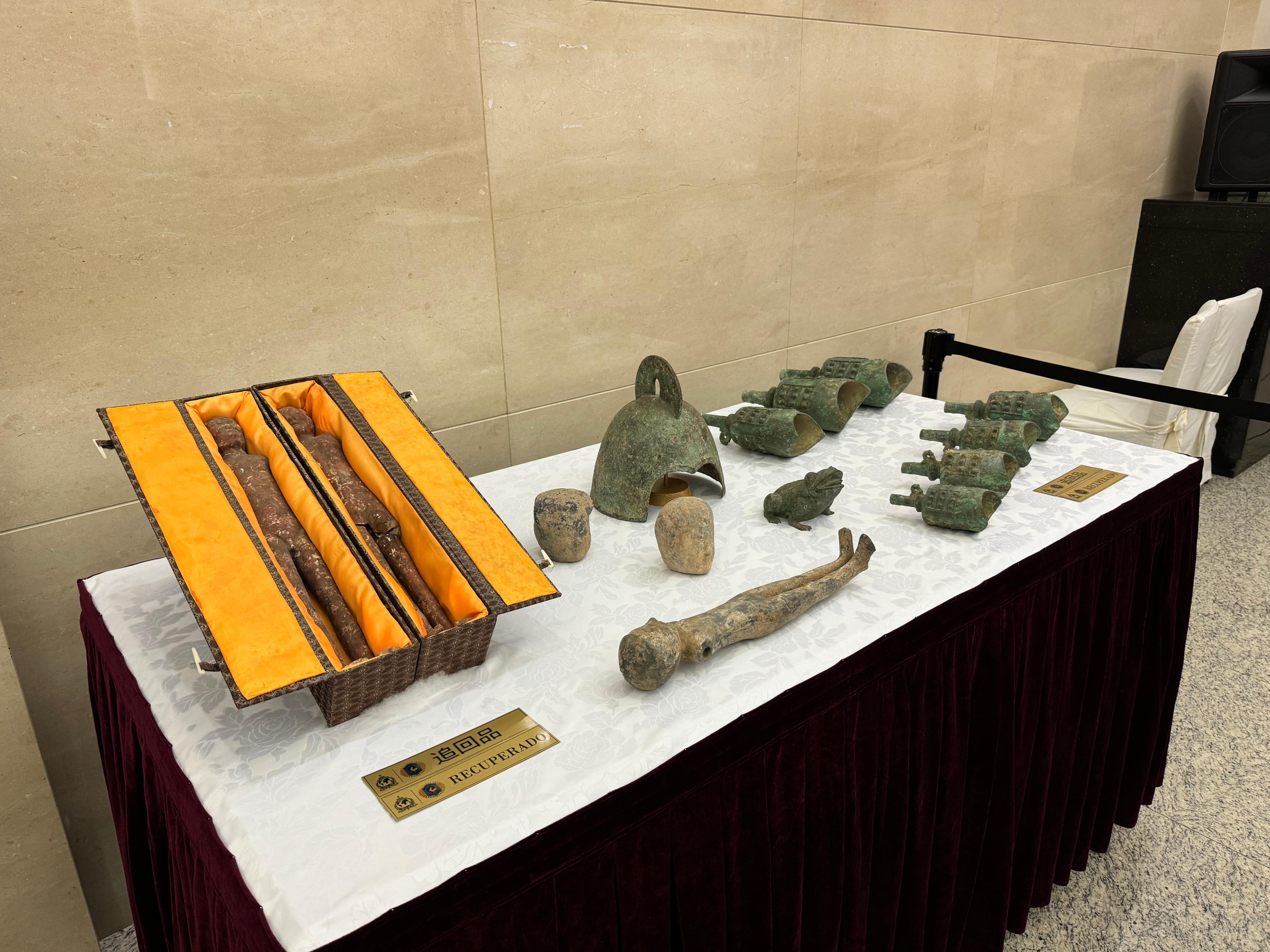 阿根廷返還的14件文物藝術(shù)品。國家文物局供圖