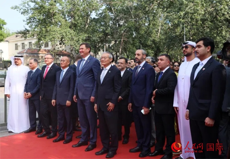 上合組織秘書長及成員國駐華使節(jié)參加活動。人民網(wǎng) 俄布拉依·對山攝