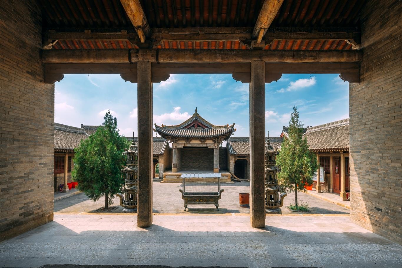 高平市王報(bào)村二郎廟金代戲臺(tái)。蘇唐詩(shī)攝