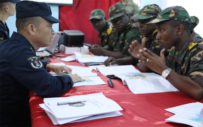 聯(lián)合導演部磋商。崔曉洋攝