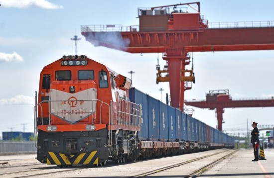 2023年9月19日，列車從中歐班列（沈陽）集結(jié)中心出發(fā)，將經(jīng)由滿洲里口岸駛向歐洲。截至2024年8月2日，中歐班列（沈陽）集結(jié)中心往返開行中歐班列數(shù)突破1000列，運(yùn)輸貨物超8萬標(biāo)箱。