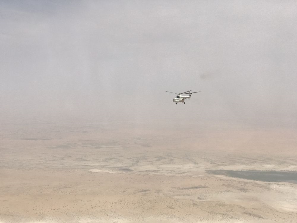 2017年8月8日，中國(guó)首支維和直升機(jī)分隊(duì)直升機(jī)飛行在蘇丹達(dá)爾富爾任務(wù)區(qū)上空。