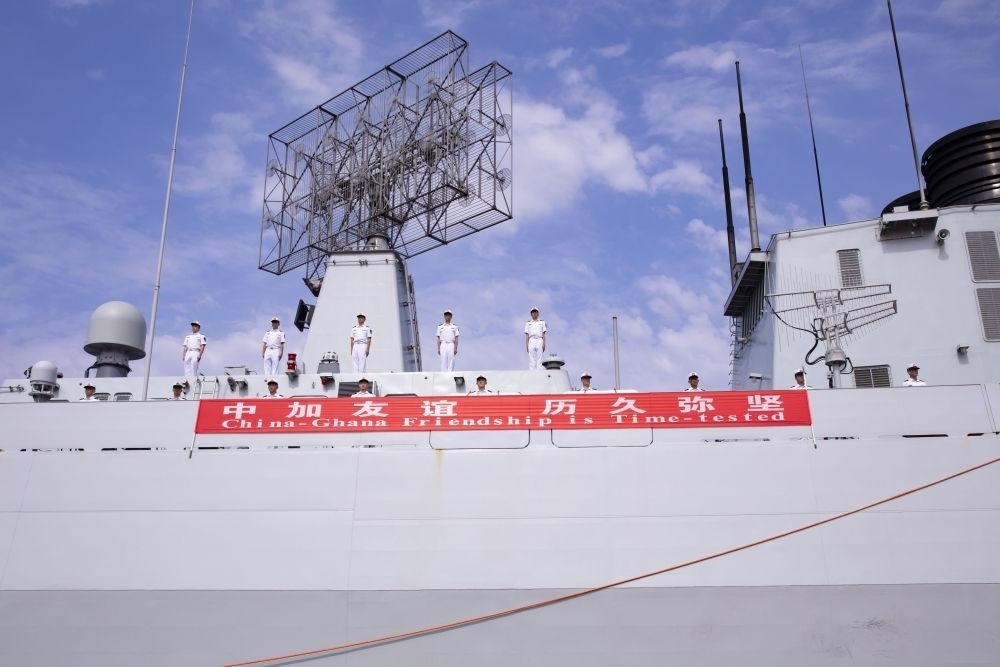 2023年6月27日，中國(guó)海軍第43批護(hù)航編隊(duì)抵達(dá)加納特馬港碼頭，開(kāi)始對(duì)加納進(jìn)行為期4天的友好訪問(wèn)。