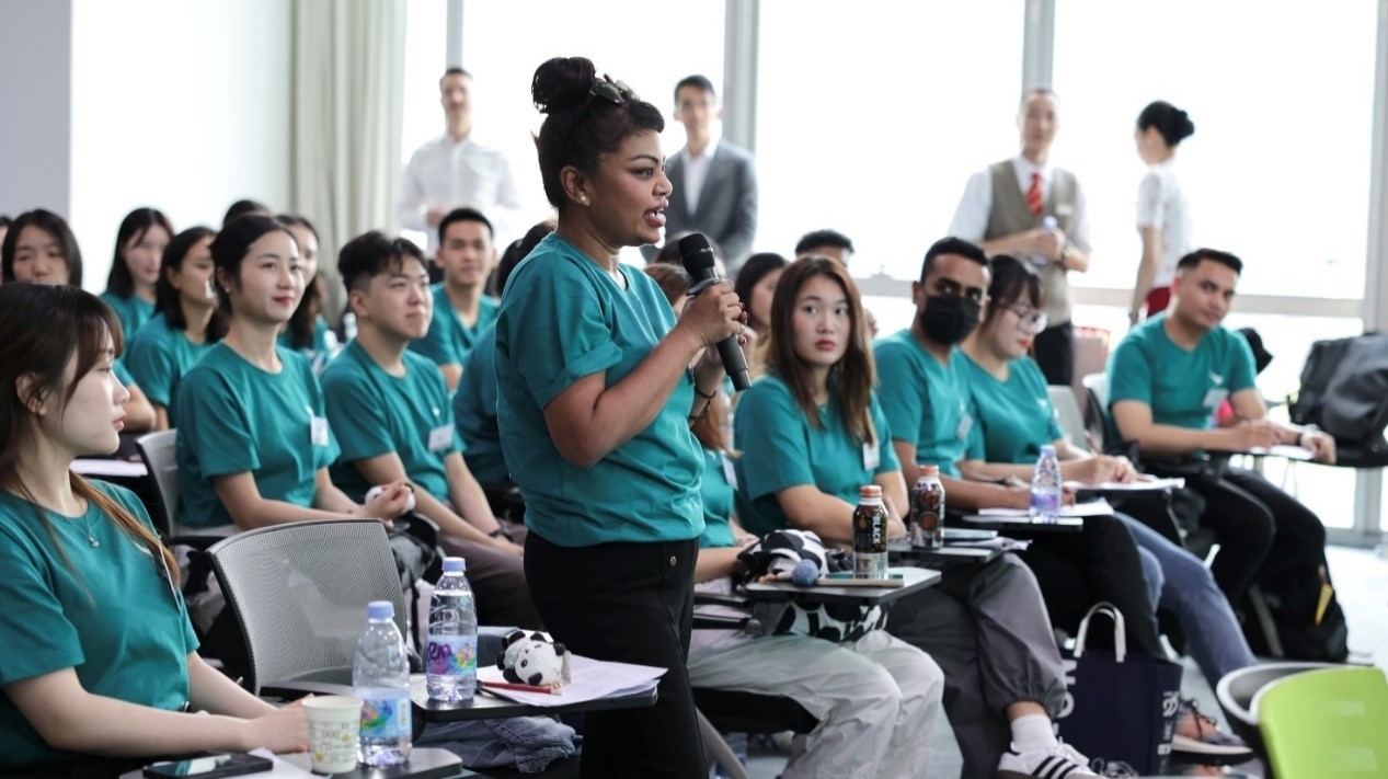 各方代表和在場嘉賓共同見證了培訓(xùn)基地的正式掛牌，活動當(dāng)日還展開了培訓(xùn)試講環(huán)節(jié)。