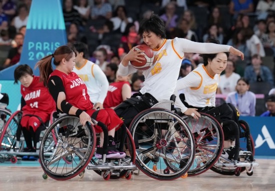 巴黎殘奧會｜“撞車、摔倒，我們都習(xí)慣了”