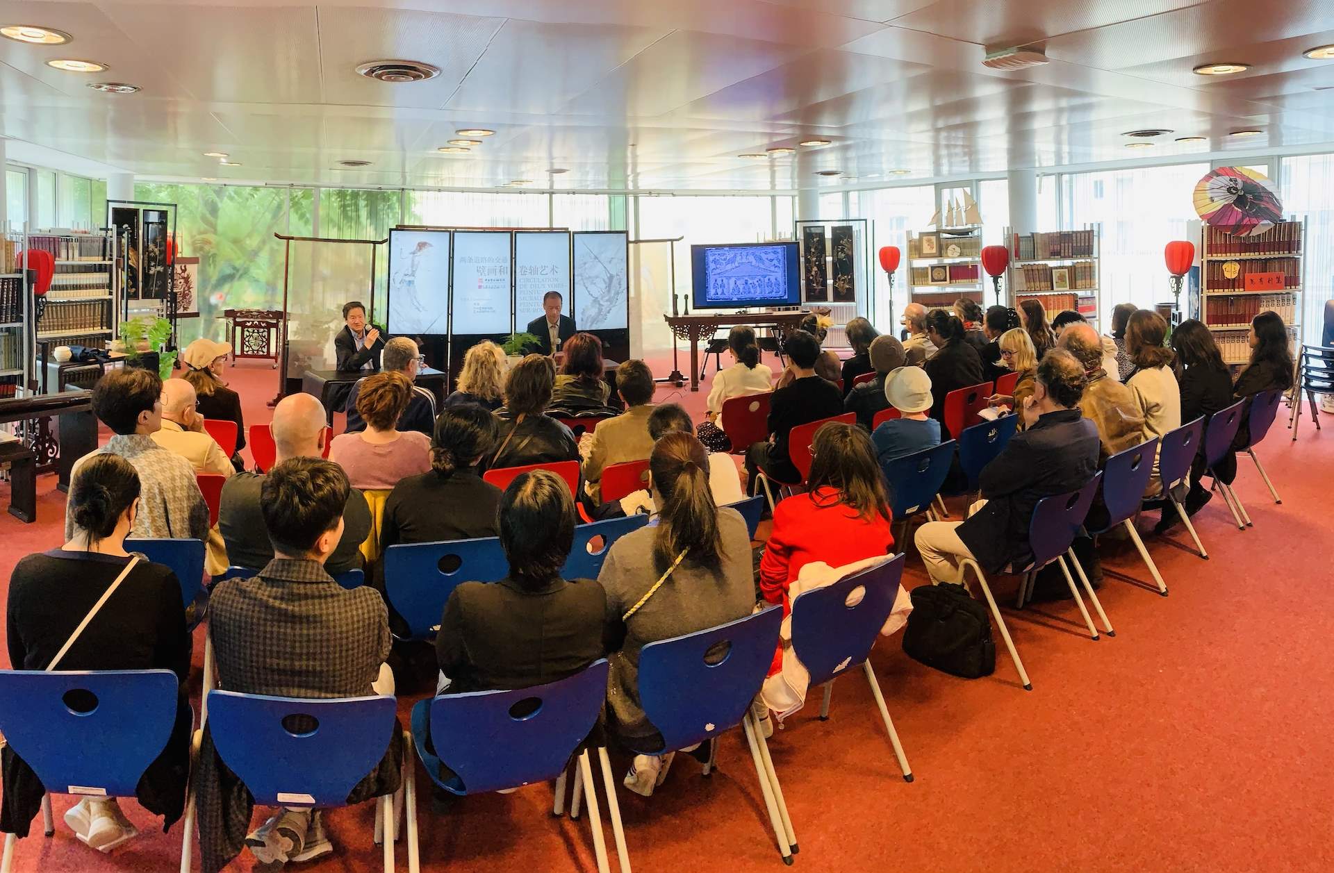 “絲路丹青——絲綢之路沿線壁畫傳摹展”在巴黎中國文化中心隆重開幕。中國藝術(shù)研究院供圖