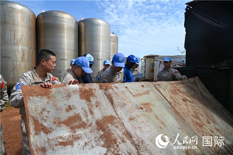 圖3 查看污水處理系統(tǒng)。謝坤攝