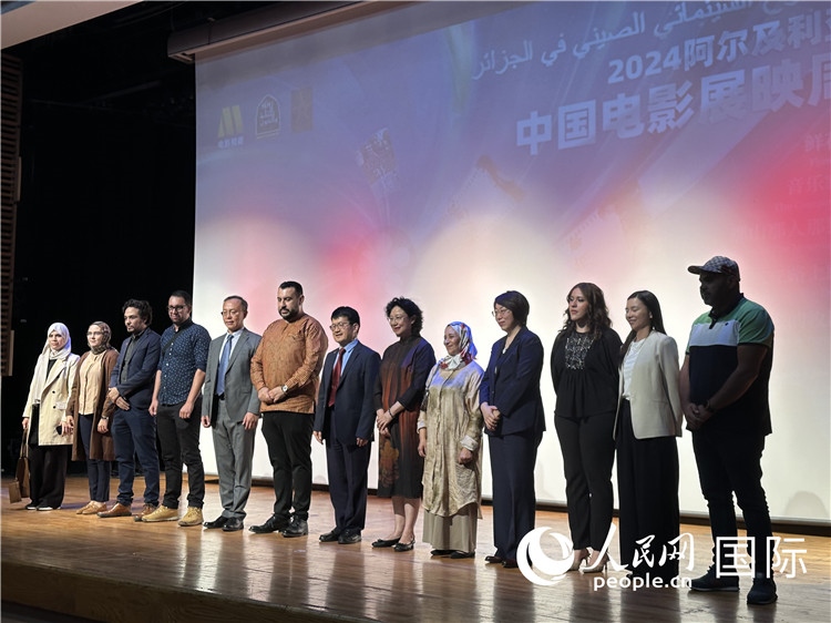 中阿兩國官員、電影行業(yè)從業(yè)者、媒體代表等出席開幕式 郝瑞敏攝