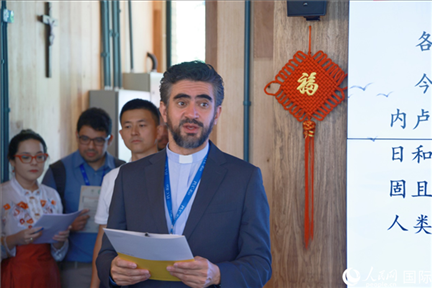 里約天主教大學校長安德森·佩德羅索在活動現(xiàn)場致辭。人民網(wǎng)記者 陳海琪攝