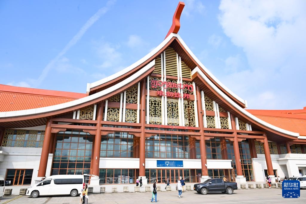 這是10月12日在老撾拍攝的瑯勃拉邦車站。新華社記者 程一恒 攝