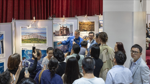 5月29日，“宇宙·金磚國家”圖片巡回展在北京舉辦，活動現(xiàn)場吸引了眾多中國觀眾。北京俄羅斯文化中心供圖