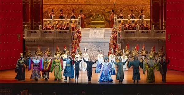 《圖蘭朵》演出劇照。何倫攝