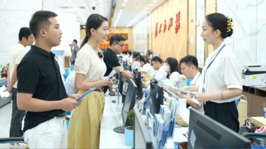 直播現(xiàn)場。海南省營商廳供圖